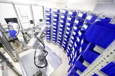 「拓斯达|视频」机器人“药师”打造自动化药房